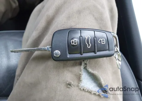 2018 Audi Q3 2.0T Premium/2.0T Sport Premium z USA, uszkodzony, nr VIN WA1BCCFS9JR027893